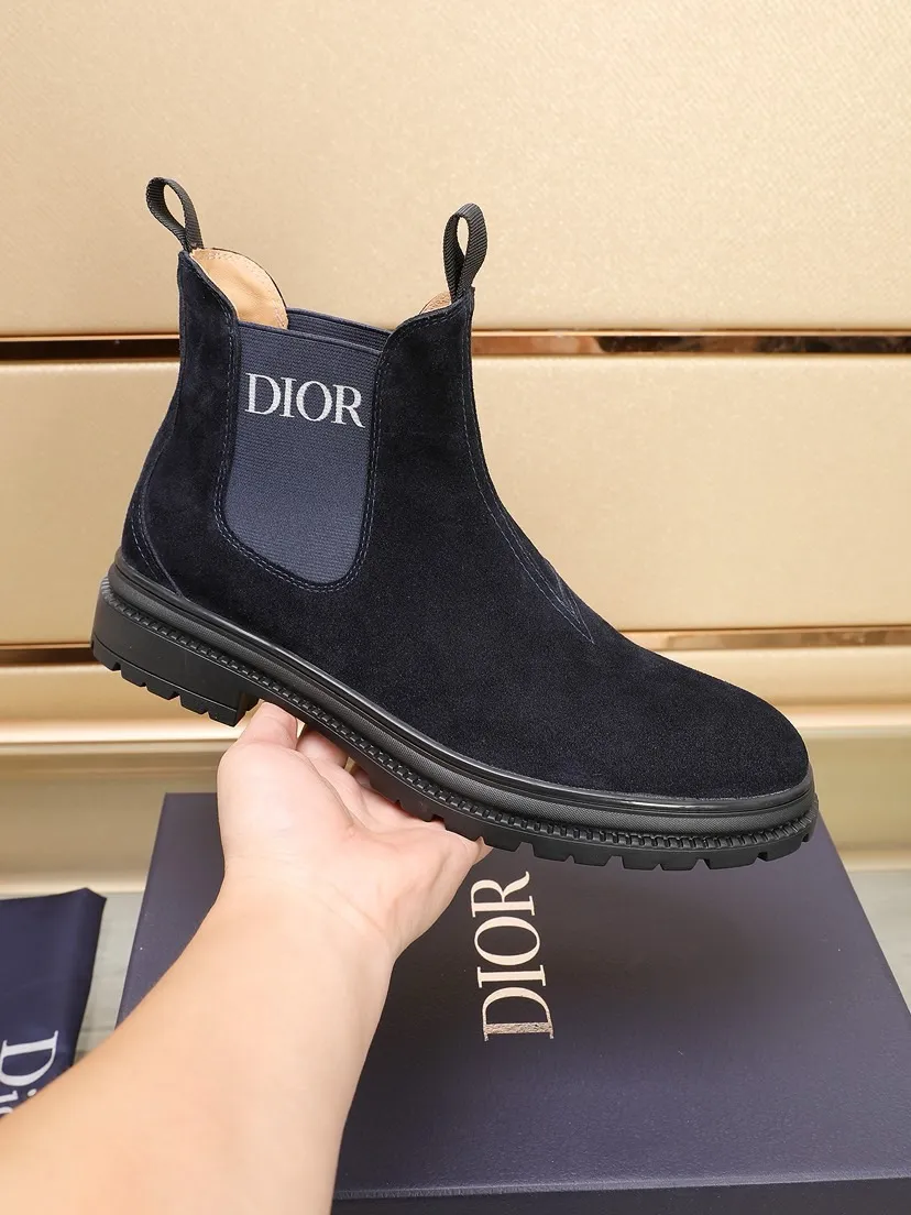 Men's men's shoes 💰P500💰[Dior] Dior ✨ is online at the same time 👏 This casual sneaker is a new product in the series and continues Di*r's classic style. The upper is made of original first-layer cowhide, paired with a textured outsole, and the brand's iconic details are on the side openings to enhance the style. Fashionable and versatile. Create a casual look. Size: 38-44 (45 customized)